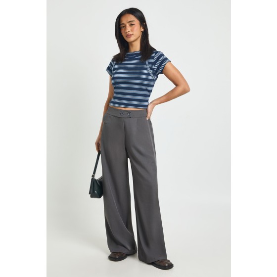 Petite Woven Pocket Detail Wide Leg Trouser