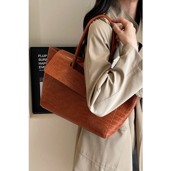 'Libby' Women’s Top Handle Satchel Flap Handbag In Faux Leather