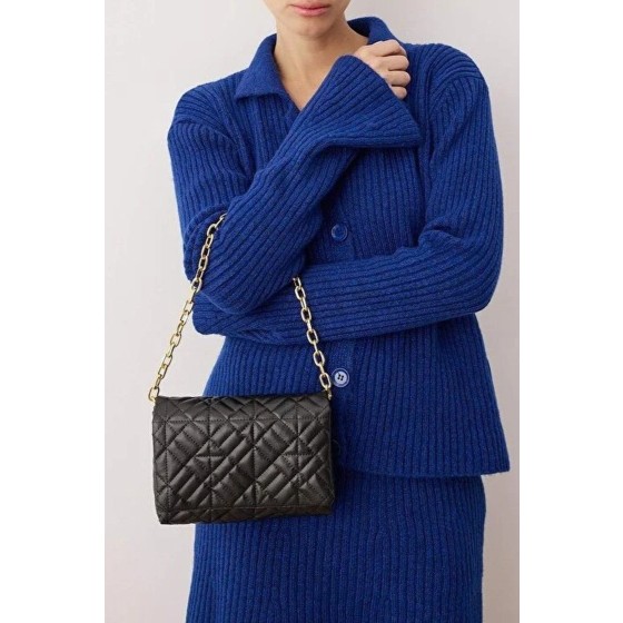 Women's Quilted Flap Shoulder Bag with Chunky Chain Strap